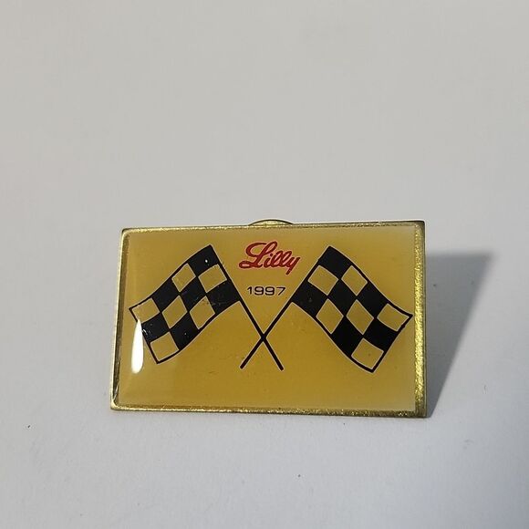 Lilly Racing Pin with Checkered Flags - Picture 1 of 4